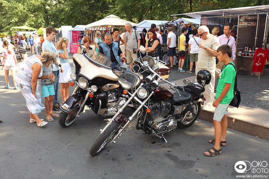 Зрители фестиваля St.Petersburg Harleys Days 2014. ©&nbsp;Евгений Борисов / ОКО-Фото